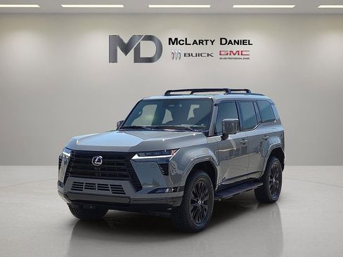 Used 2025 Lexus GX 550 w/ Accessory Package (2T) AWD/4WD image 2