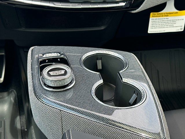 New 2027 Cadillac Optiq Sport w/ LPO, Floor Liner Package AWD/4WD image 4
