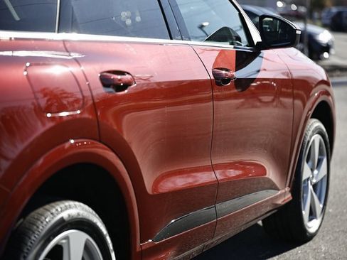 New 2025 Audi Q5 2.0T Premium Plus image 8