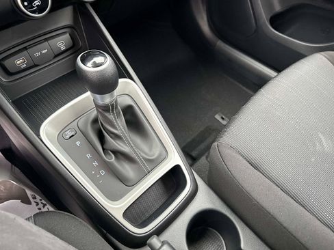 New 2026 Hyundai Venue SE image 24