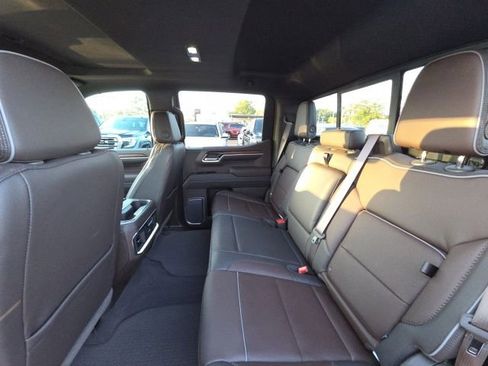 Used 2026 GMC Sierra 1500 Denali w/ Technology Package AWD/4WD image 12