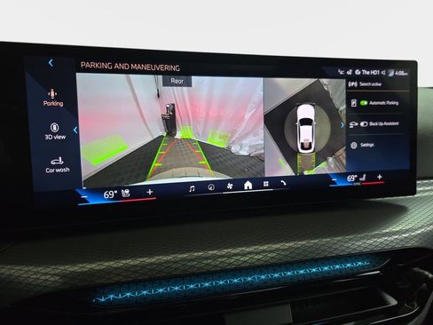 Used 2025 BMW i4 xDrive40i w/ M Sport Package image 26