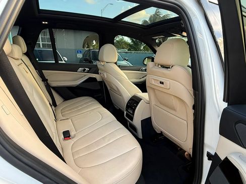 Used 2021 BMW X5 sDrive40i w/ Premium Package RWD image 24