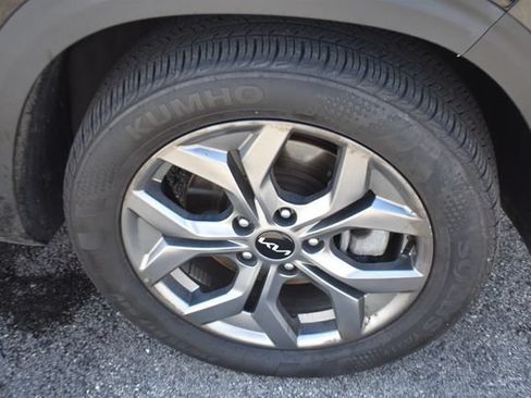 Used 2024 Kia Seltos S AWD/4WD image 12