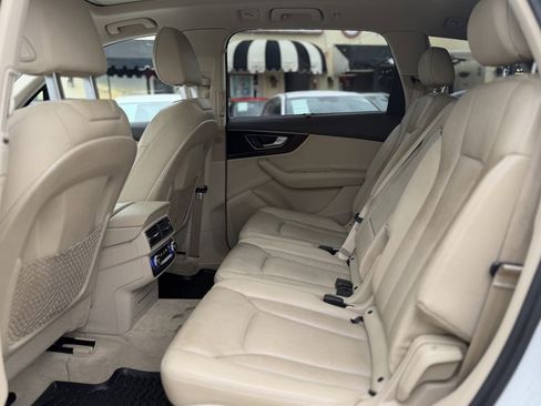 Used 2017 Audi Q7 3.0T Premium Plus w/ Premium Plus Package image 18