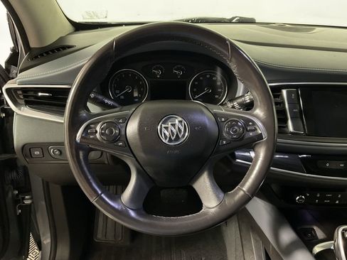 Used 2019 Buick Enclave Essence image 25
