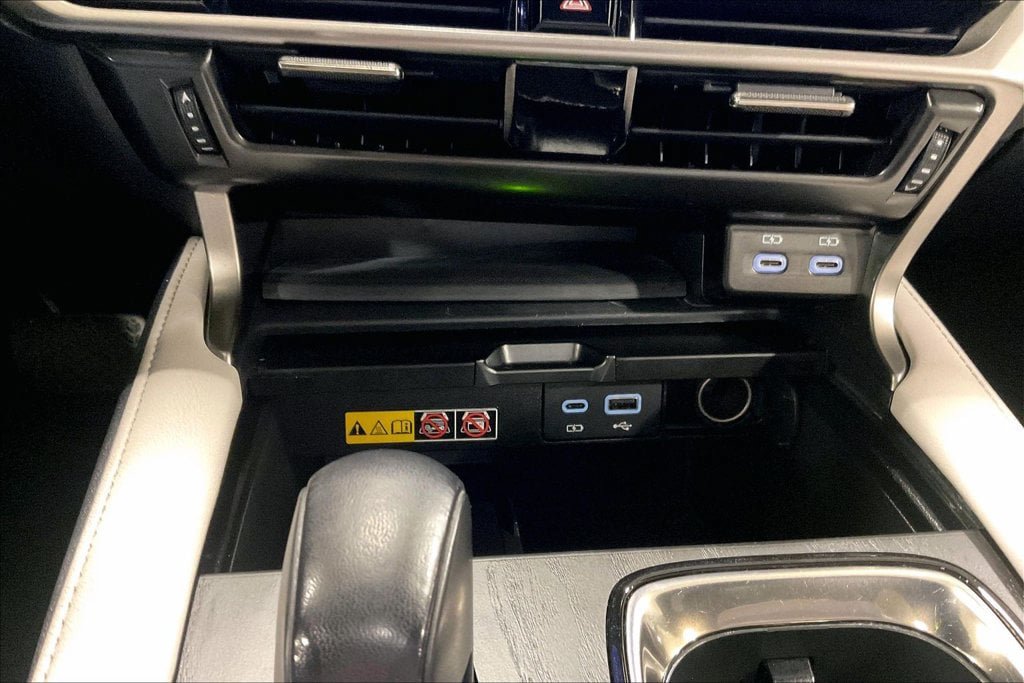Used 2023 Lexus RX 350 Premium w/ Accessory Package (Z1) AWD/4WD image 17