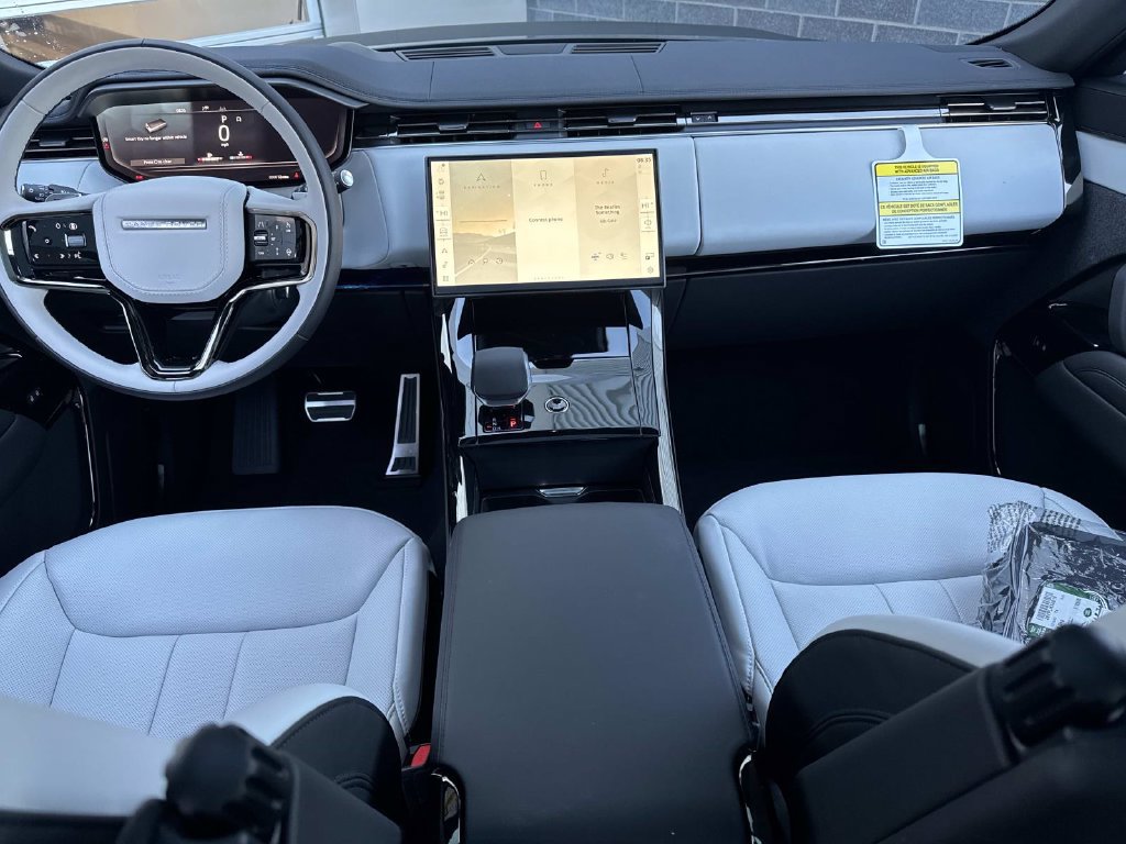 New 2027 Land Rover Range Rover Sport Dynamic SE AWD/4WD image 18