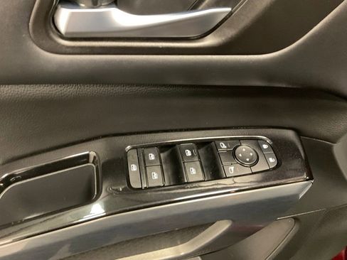 Used 2022 Nissan Pathfinder SL w/ SL Premium Package image 11