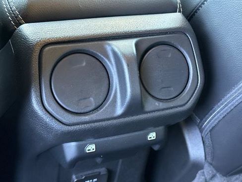 Used 2023 Jeep Wrangler Unlimited Sahara AWD/4WD image 13