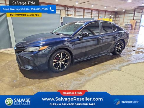 Used 2019 Toyota Camry SE FWD image 1