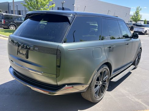 Used 2025 Land Rover Range Rover SE AWD/4WD image 7
