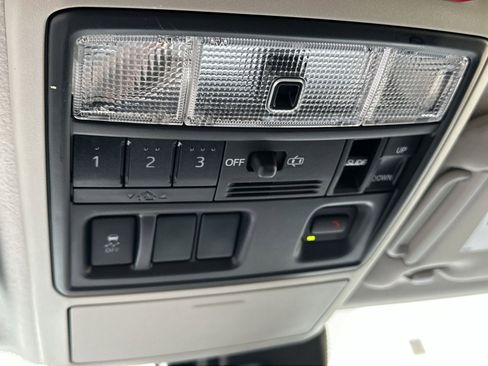 Used 2024 Toyota 4Runner SR5 Premium image 24