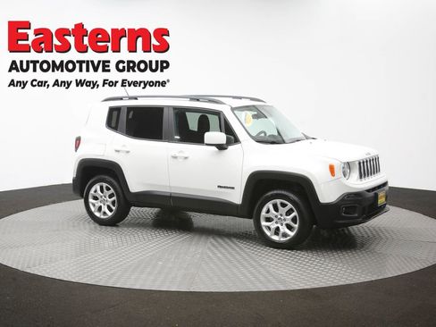 Used 2017 Jeep Renegade Latitude w/ Cold Weather Group AWD/4WD image 50