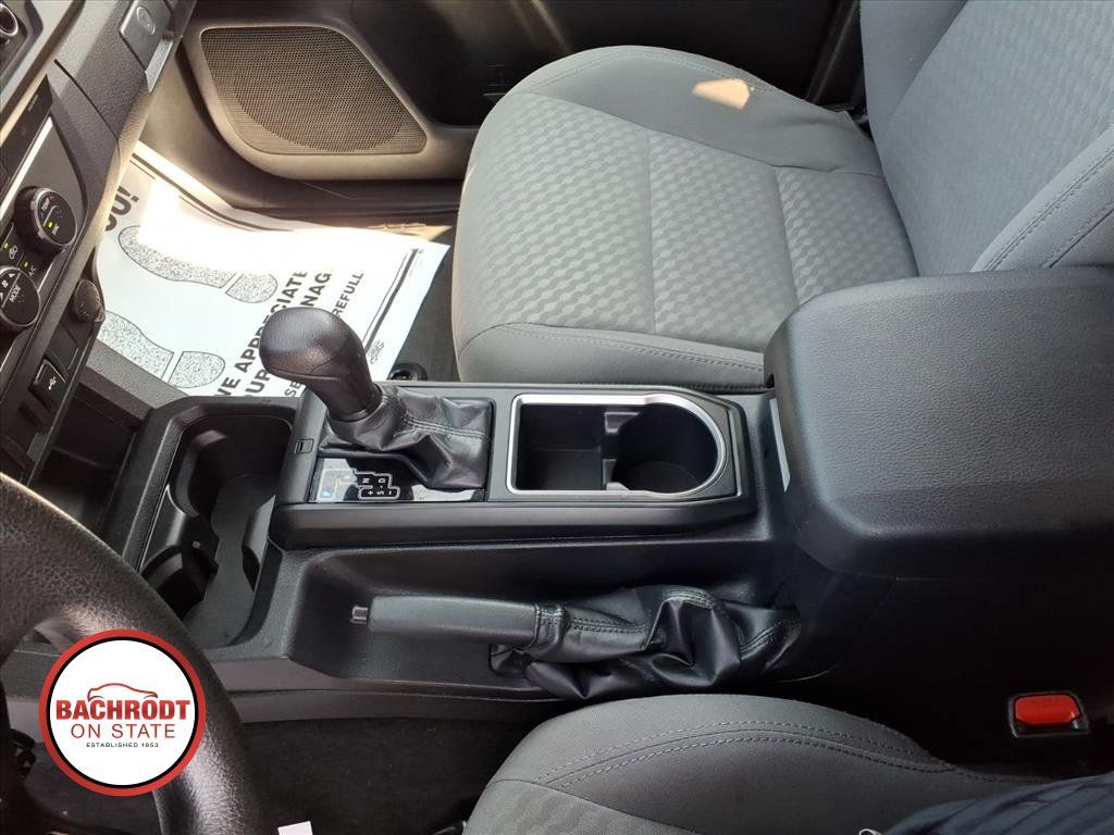 Used 2023 Toyota Tacoma SR AWD/4WD image 16