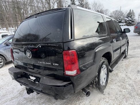 Used 2004 Cadillac Escalade ESV Platinum image 7