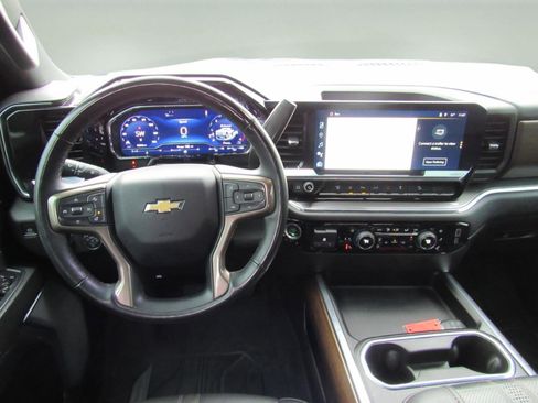 Used 2024 Chevrolet Silverado 2500 High Country image 5