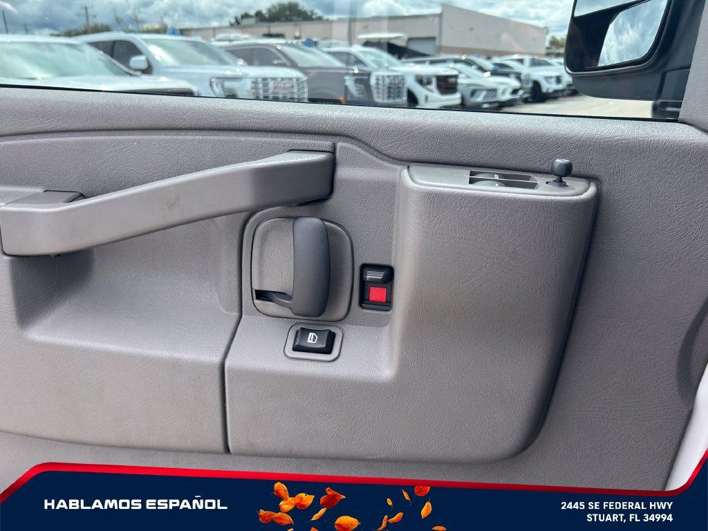 Used 2023 GMC Savana 2500 RWD image 16
