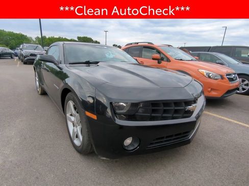 Used 2013 Chevrolet Camaro LT RWD image 3