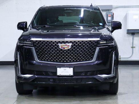 Used 2022 Cadillac Escalade ESV Premium Luxury image 8