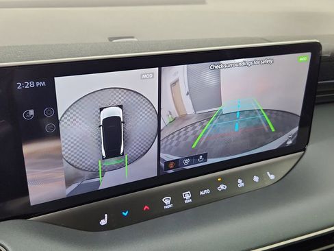 New 2026 Nissan Leaf SV+ w/ Floor Mat Package (SV+) FWD image 22