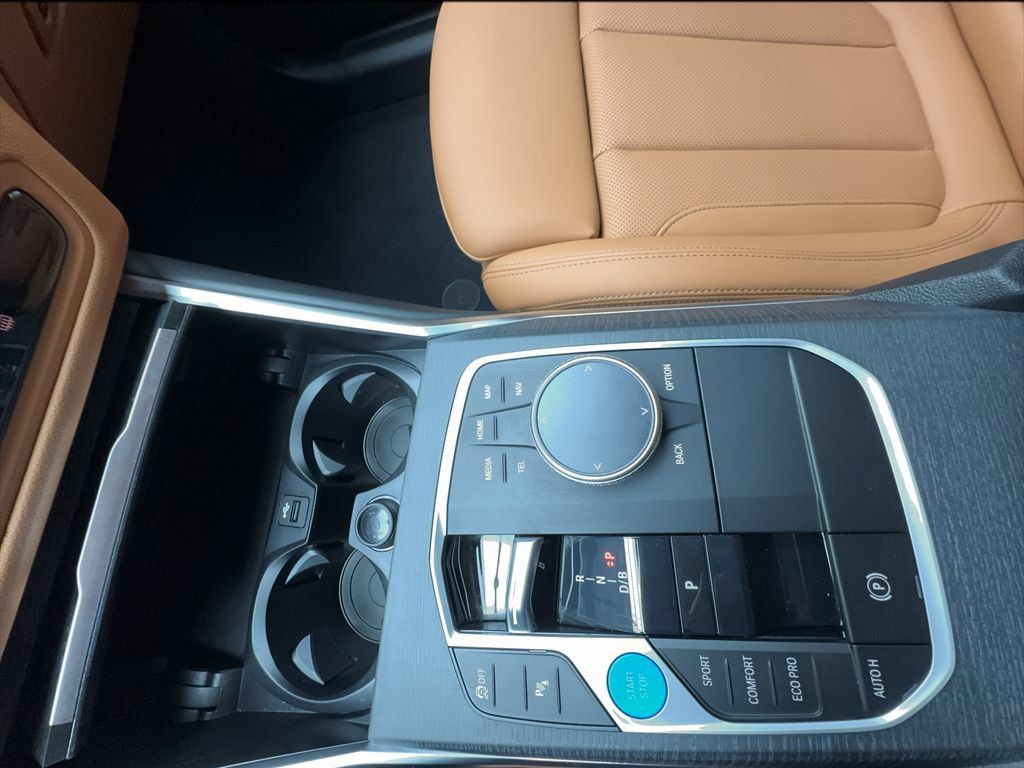 Used 2025 BMW i4 eDrive40 w/ Driving Assistance Package RWD image 51