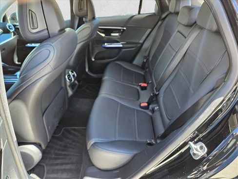 Certified 2025 Mercedes-Benz GLC 300 4MATIC image 19