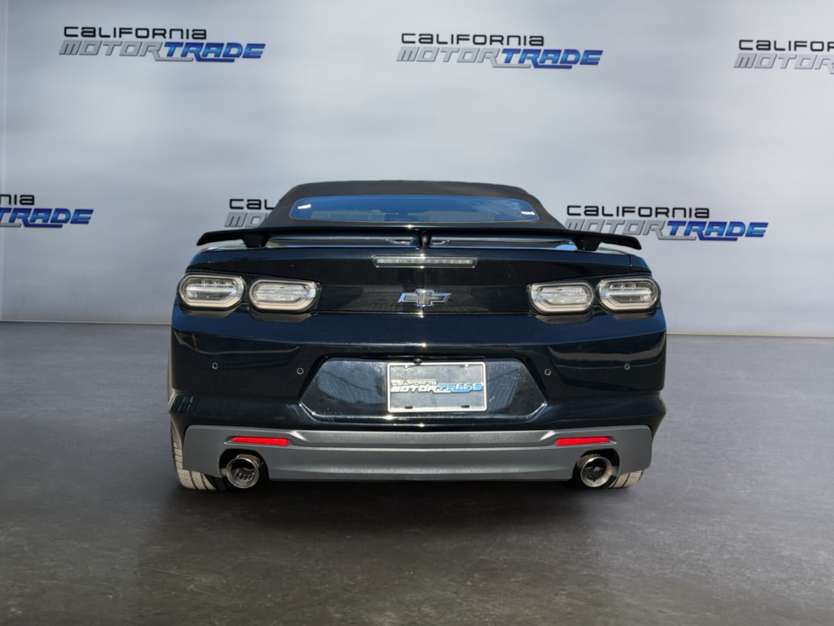 Used 2020 Chevrolet Camaro SS RWD image 6
