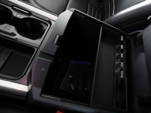 Used 2025 Ford F350 Platinum image 40