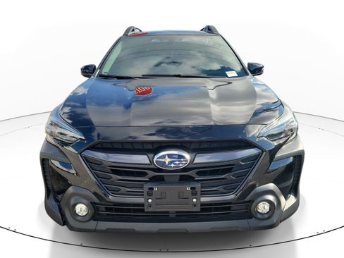 Used 2024 Subaru Outback Premium AWD/4WD image 2