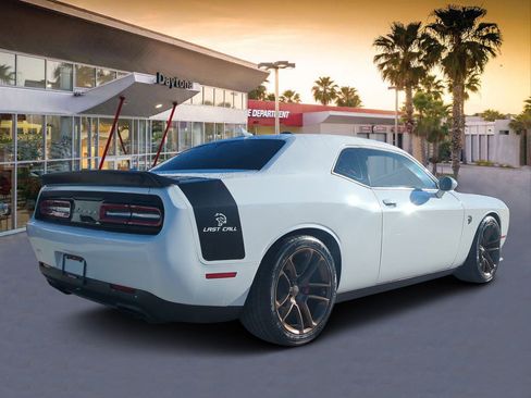 Used 2023 Dodge Challenger SRT Hellcat image 3