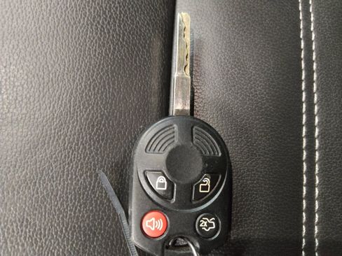 Used 2018 Ford Escape SEL image 32