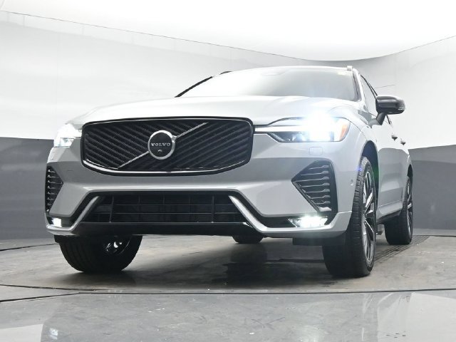 New 2026 Volvo XC60 B5 Plus w/ Protection Package Premier AWD/4WD image 41