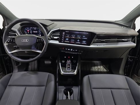 New 2026 Audi Q4 e-tron Premium image 9