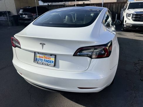 Used 2022 Tesla Model 3 RWD image 4