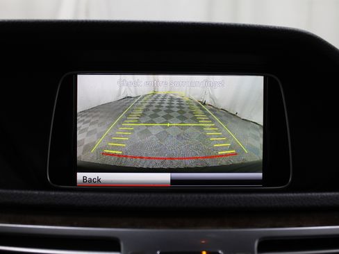 Used 2015 Mercedes-Benz E 350 4MATIC Sedan image 17