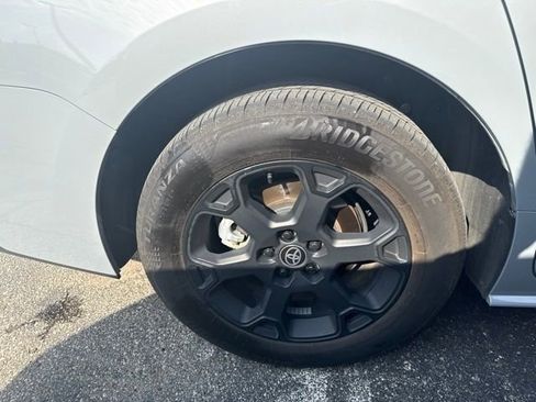 Used 2025 Toyota Sienna XLE Woodland Edition AWD/4WD image 3