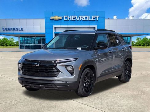 New 2026 Chevrolet TrailBlazer LT w/ Midnight Edition FWD image 2