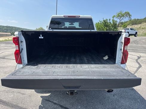 Used 2022 Chevrolet Silverado 2500 Custom w/ Custom Value Package AWD/4WD image 7