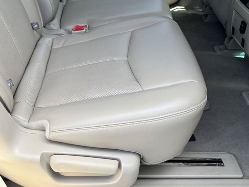 Used 2015 Nissan Pathfinder Platinum AWD/4WD image 22