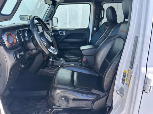 Certified 2020 Jeep Gladiator Mojave AWD/4WD image 12