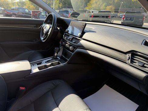 Used 2018 Honda Accord EX-L image 20