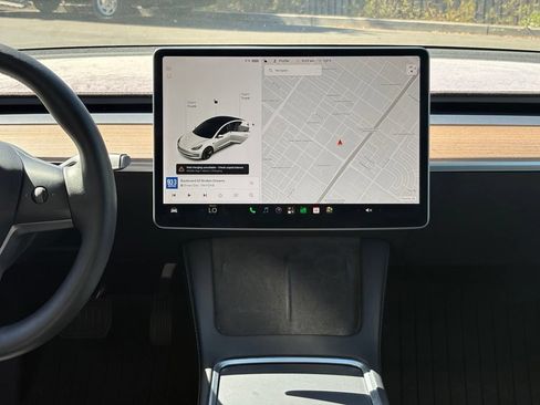 Used 2021 Tesla Model 3 Standard Range Plus RWD image 12