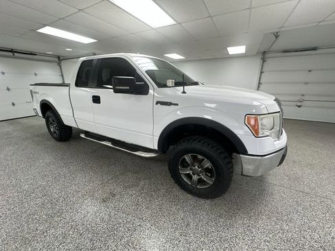 Used 2013 Ford F150 XLT w/ Mid Equipment Group AWD/4WD image 2