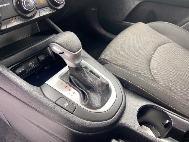 Used 2024 Kia Forte LXS FWD image 16
