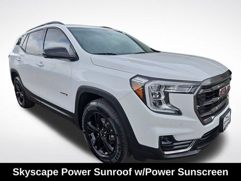 Used 2023 GMC Terrain AT4 w/ Tech Package AWD/4WD image 8