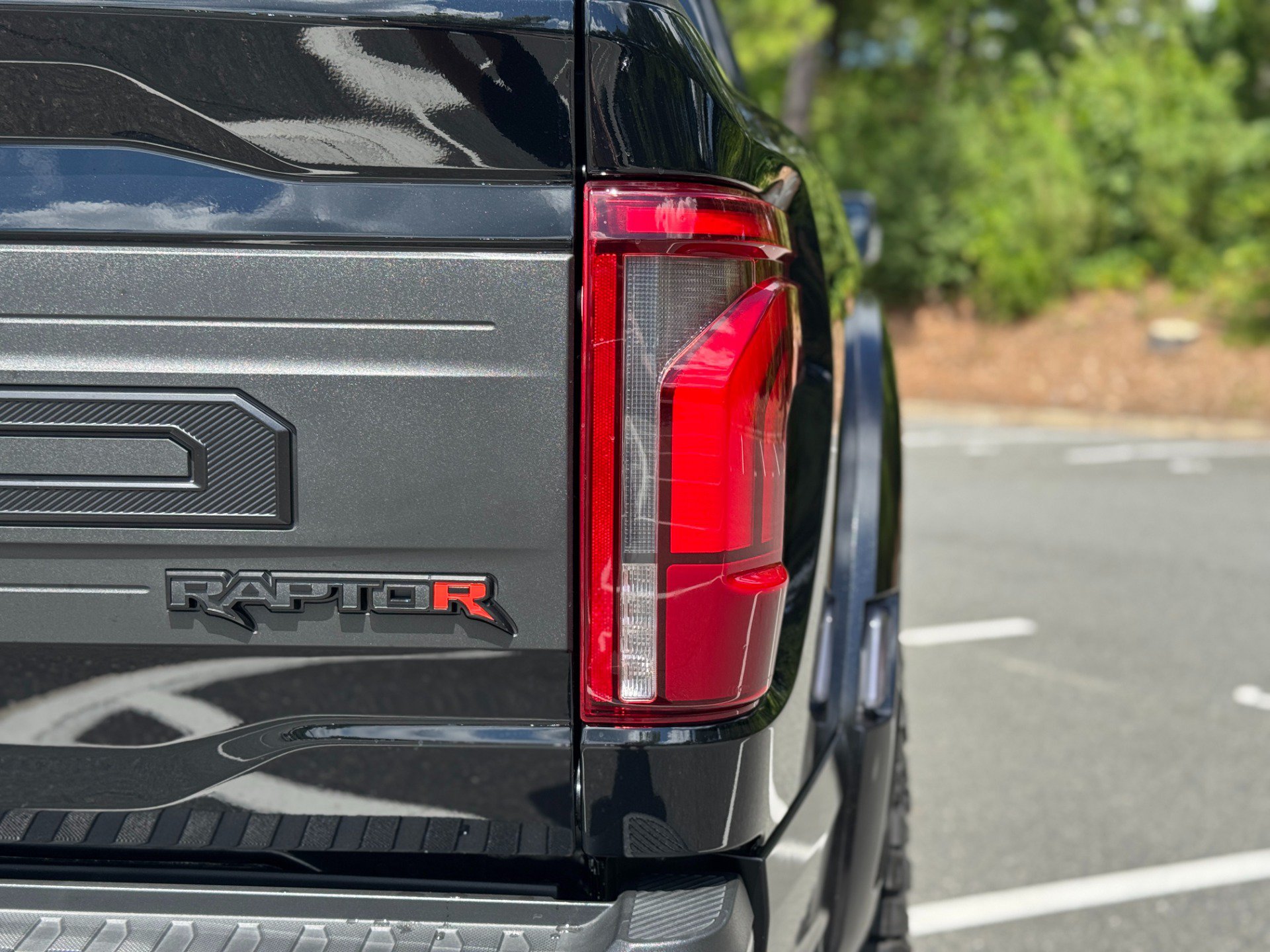 Used 2025 Ford F150 Raptor w/ Equipment Group 803A Raptor R AWD/4WD image 26