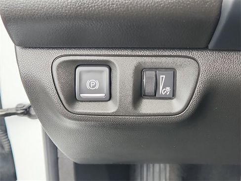 Certified 2023 GMC Acadia SLE w/ Driver Convenience Package image 22