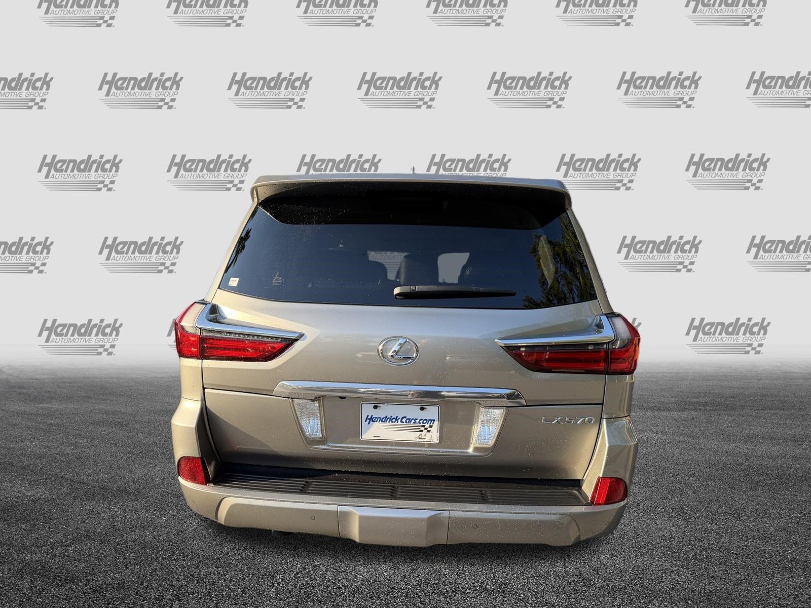 Used 2017 Lexus LX 570 4WD w/ Luxury Package image 8