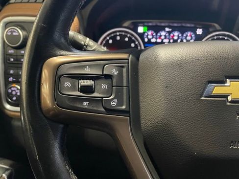 Used 2022 Chevrolet Silverado 1500 High Country AWD/4WD image 16